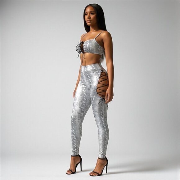 Snake Print Women 2 Piece Outfits - Picture 3 of 12